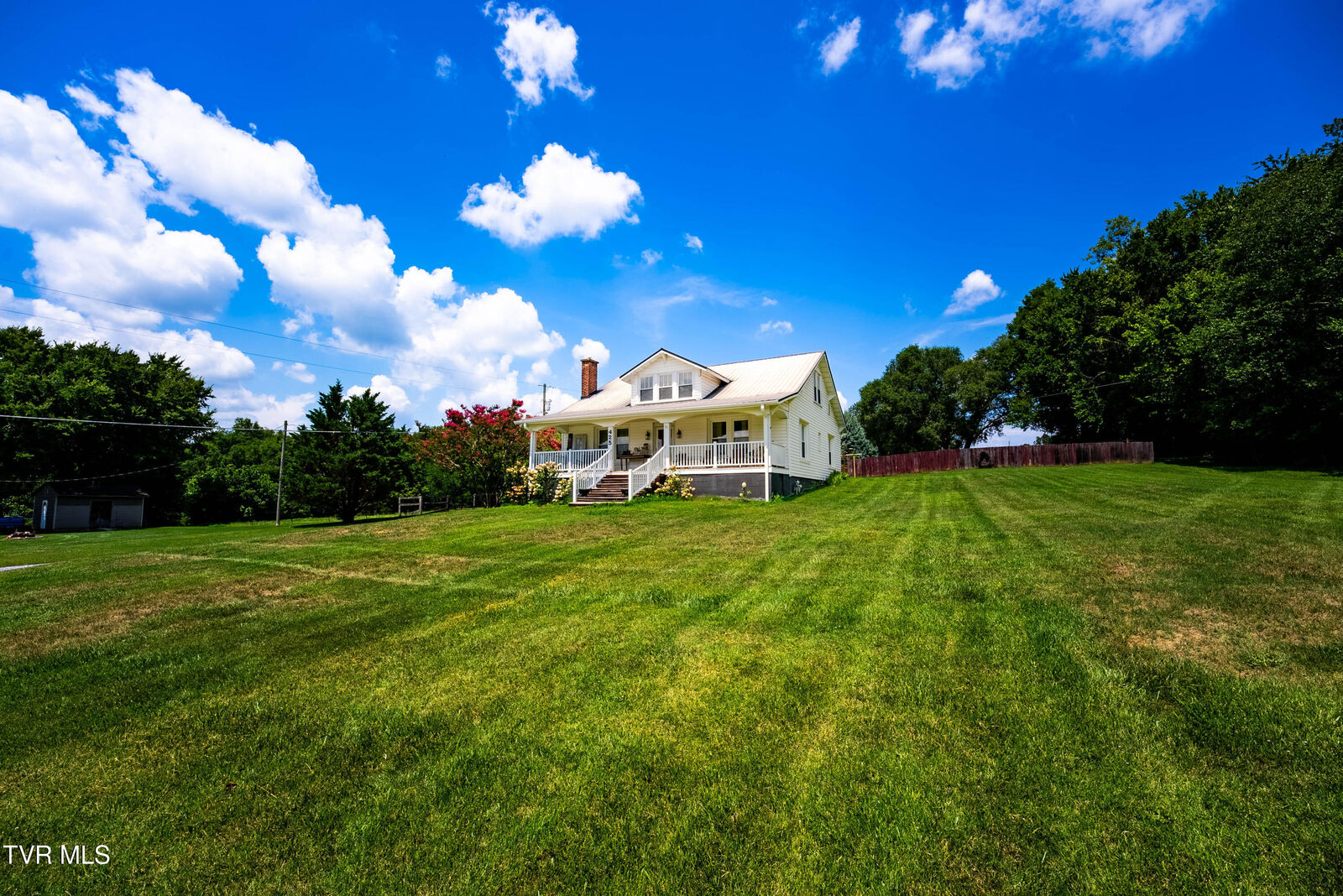 Property Photo: 425 McKinney Chapel Road TN 37857