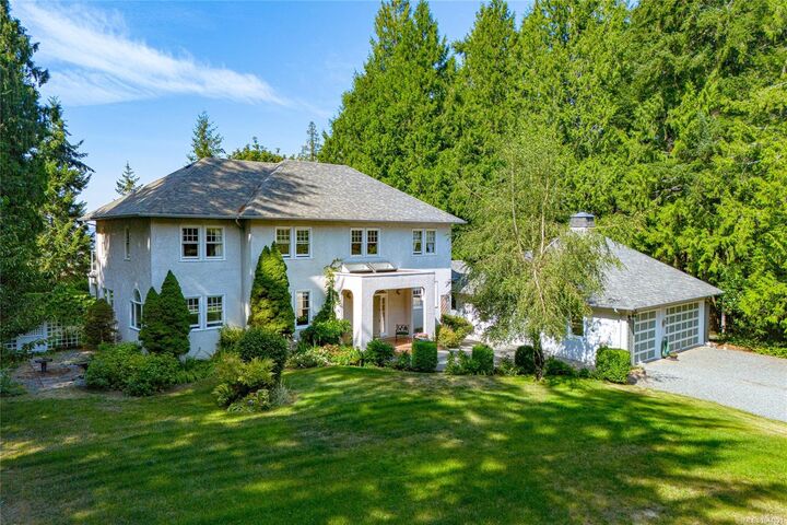 Property Photo: 11418 Sycamore Pl BC V8L 5L2