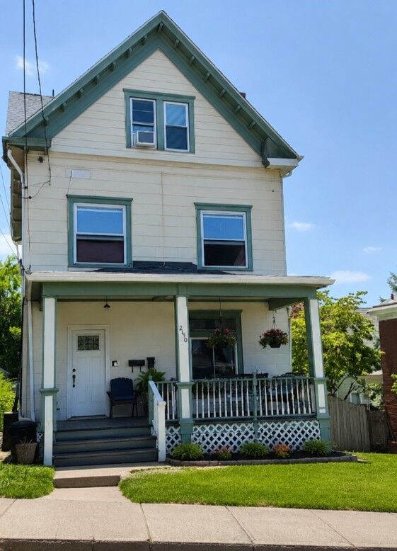 Property Photo: 2120 Columbia Ave PA 15218