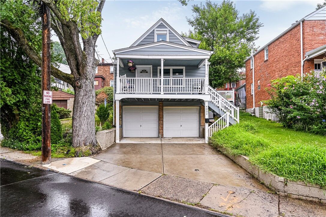Property Photo: 4052 Meadowbrook Blvd PA 15227