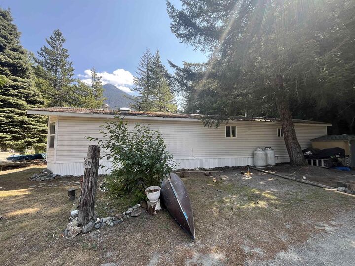 Property Photo: 71881 Sumallo Road 10 BC V0X 1L5