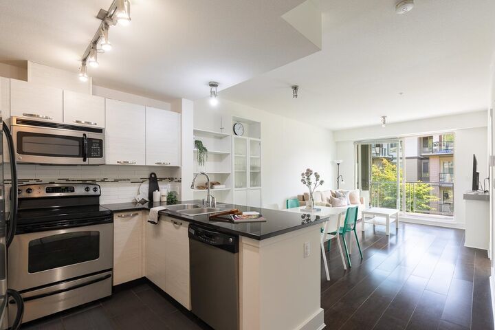 Property Photo: 7418 Byrnepark Walk 314 BC V3N 0B3