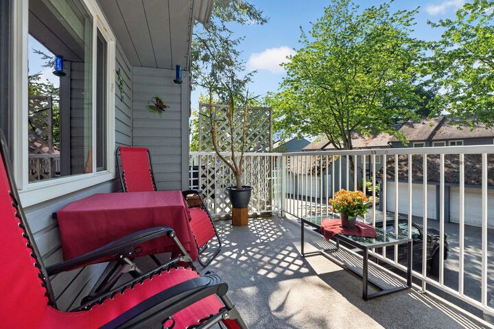 Property Photo: 461 Carlsen Place BC V3H 4A1