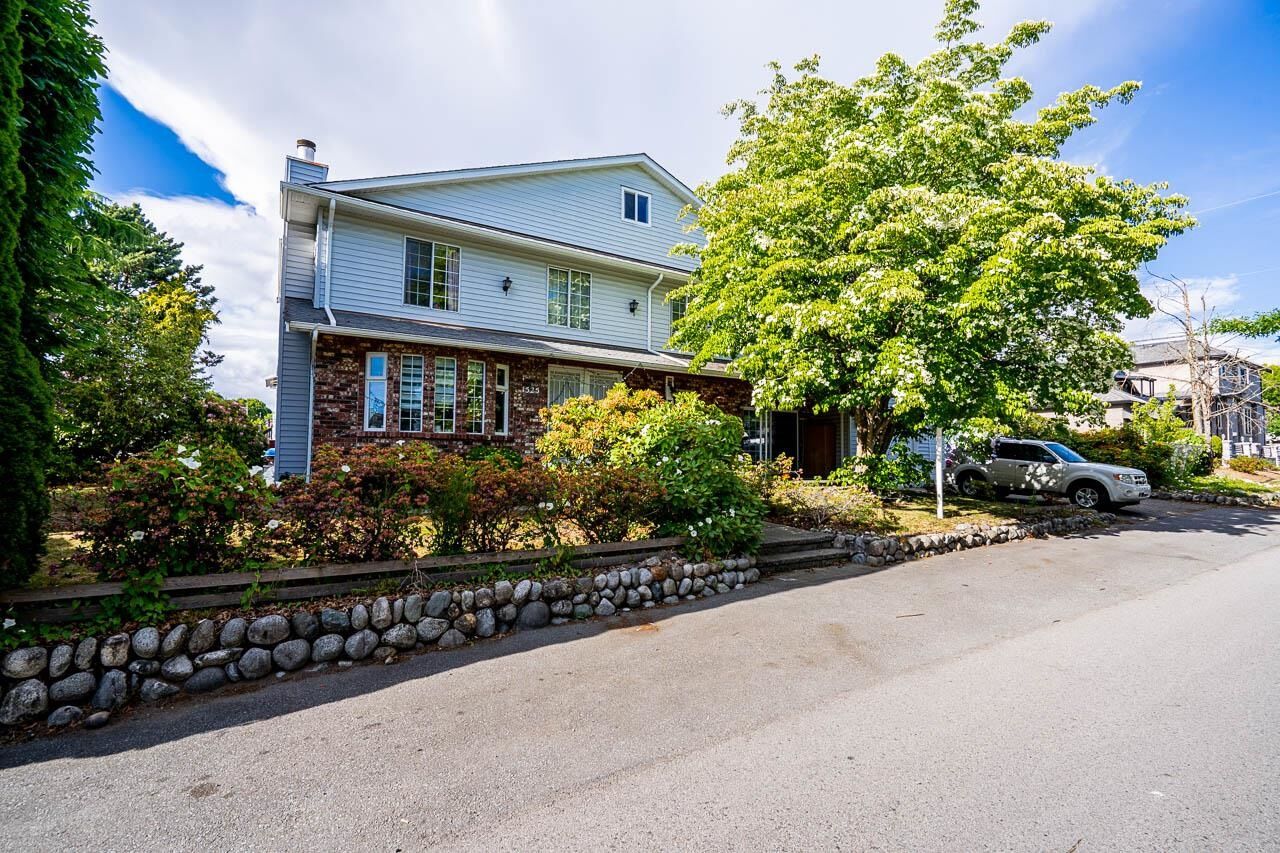 Property Photo: 1525 E 51st Avenue BC V5P 4R6