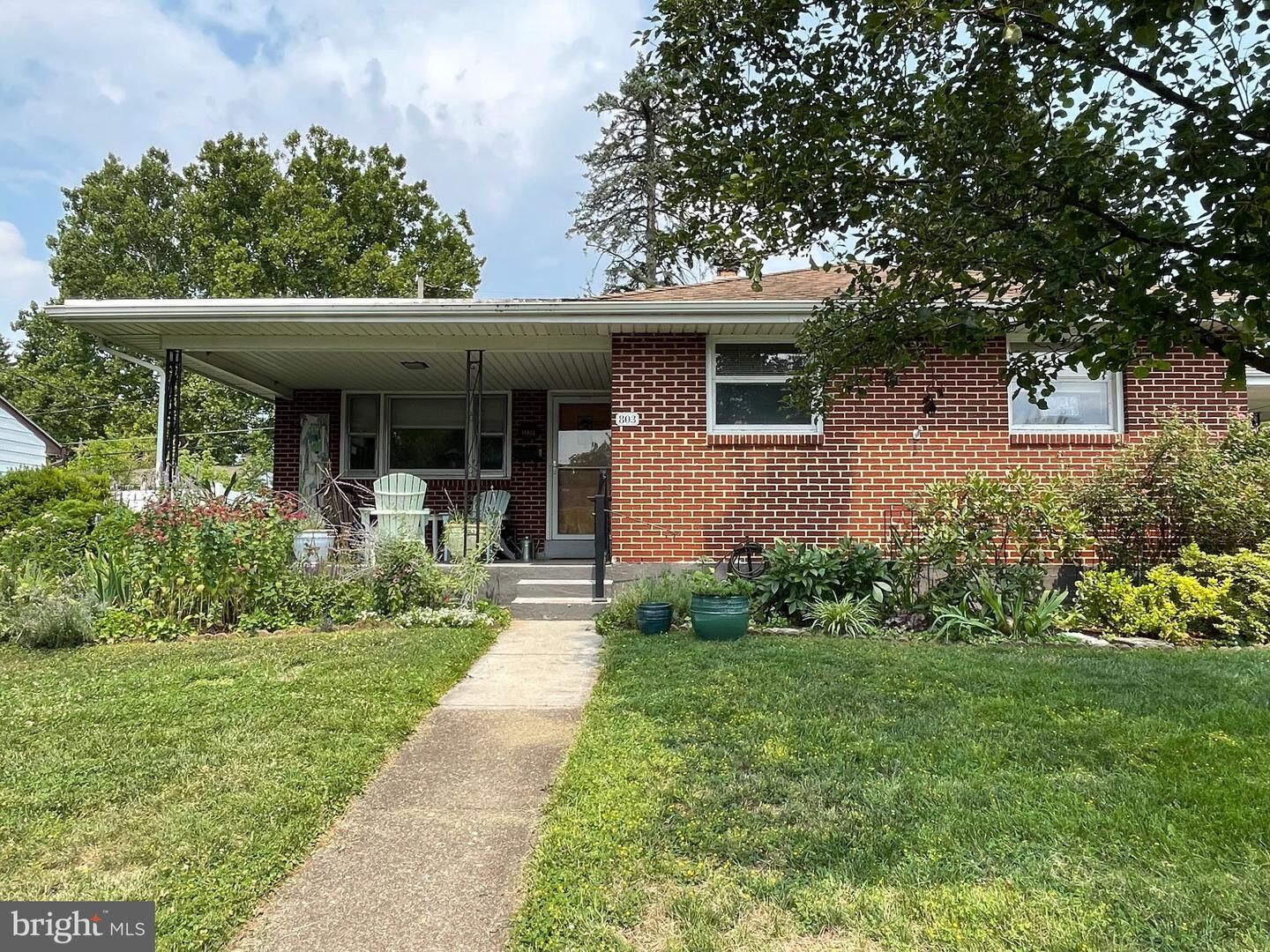 Property Photo:  803 Carol Circle  PA 17070 