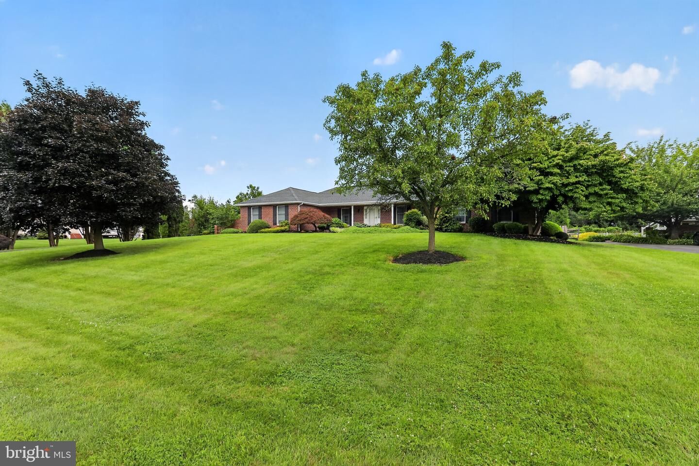 Property Photo:  302 Detjen Drive  DE 19707 