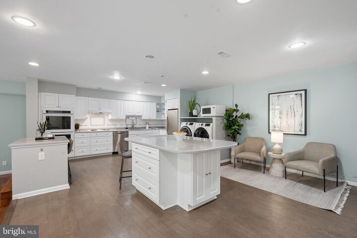 Property Photo: 4956 Sentinel Drive 9-402 MD 20816