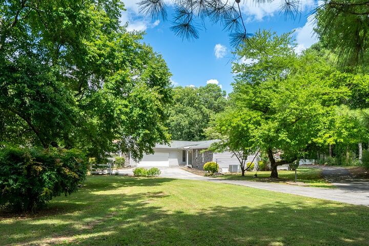 Property Photo: 3032 Brookhaven Circle GA 30720