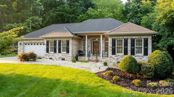Property Photo:  55 Wittenburg Springs Drive  NC 28681 
