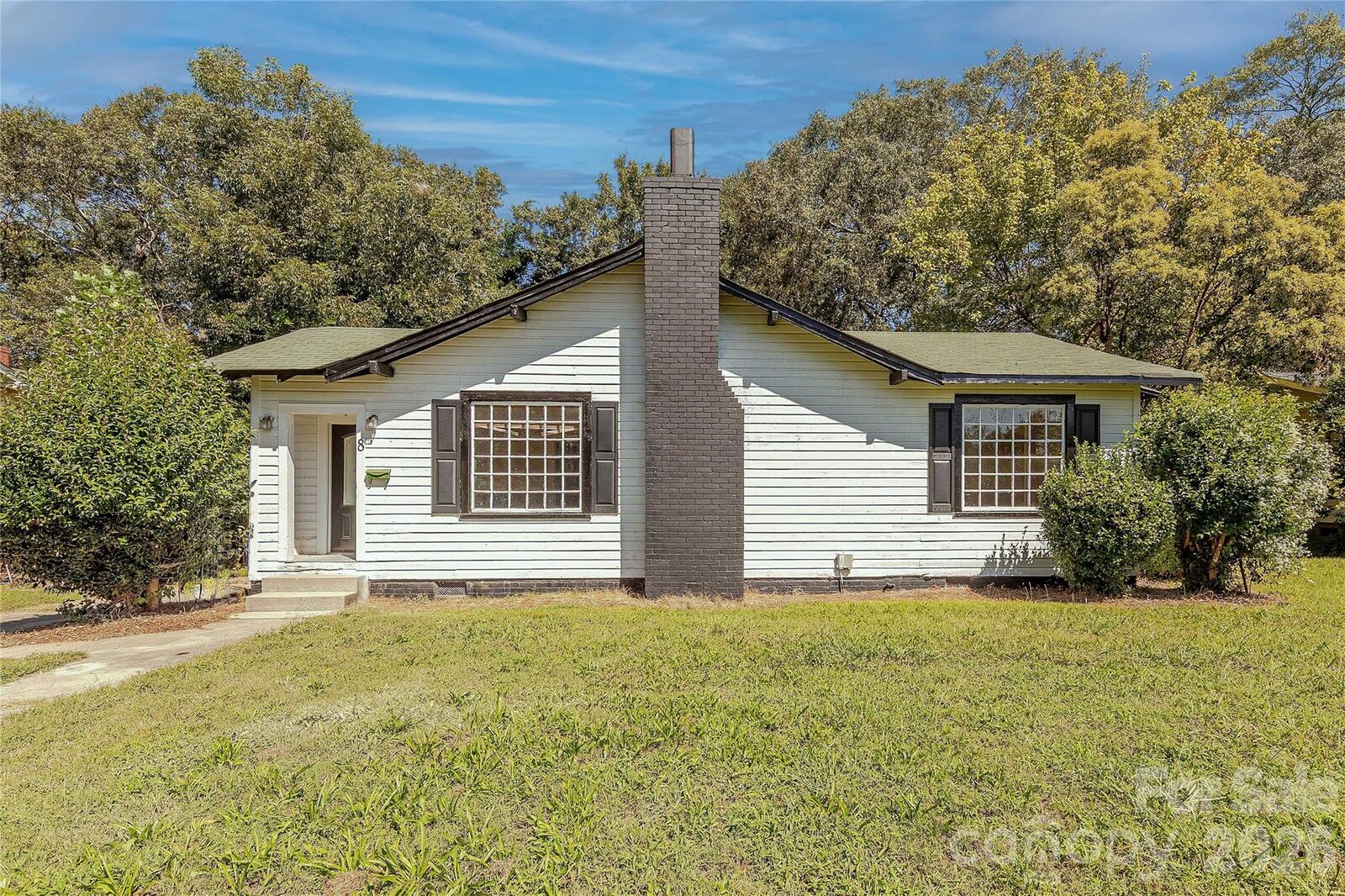 Property Photo:  8 Bolt Drive  NC 28150 