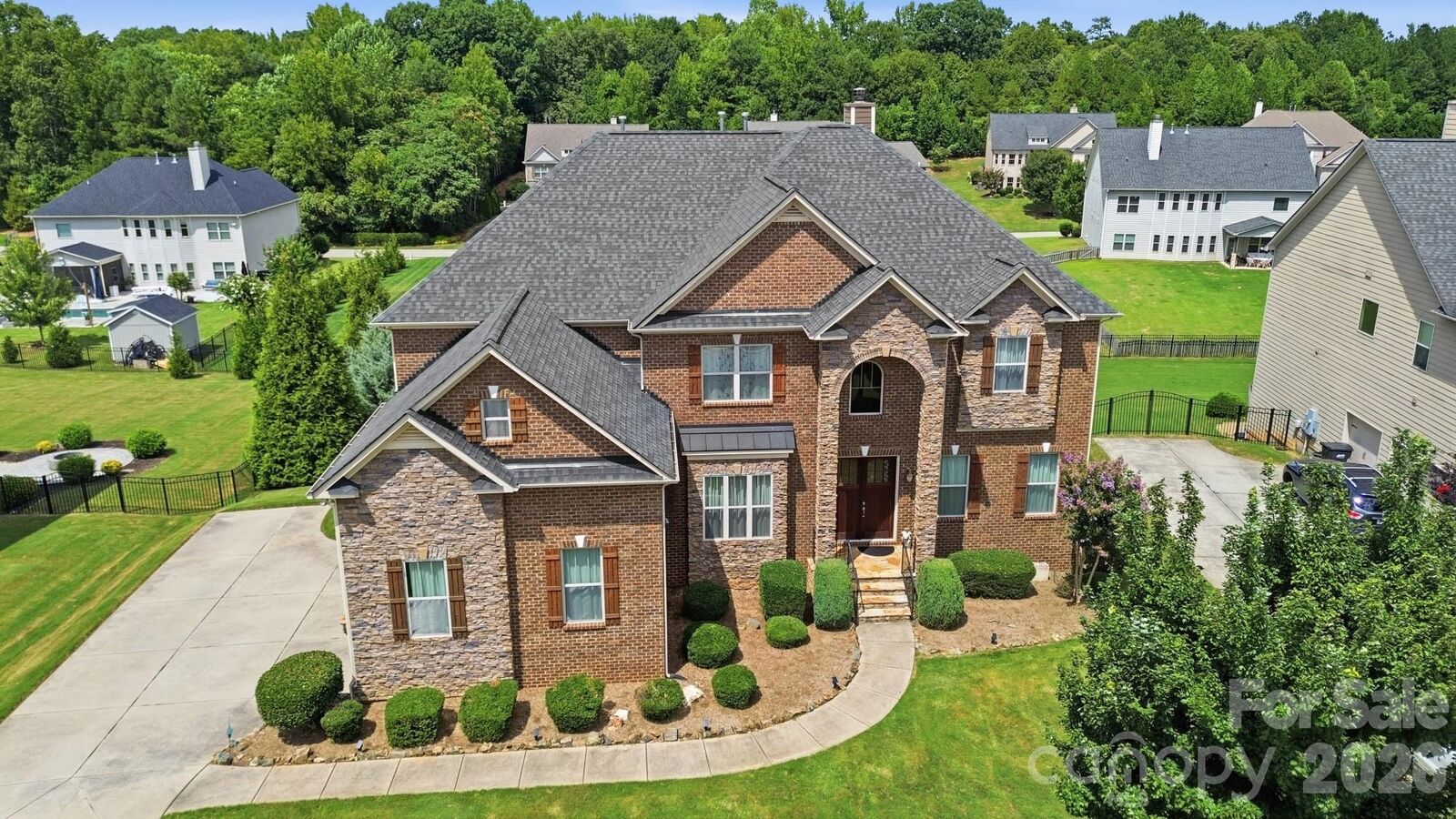 Property Photo: 5104 Brynmar Drive NC 28173