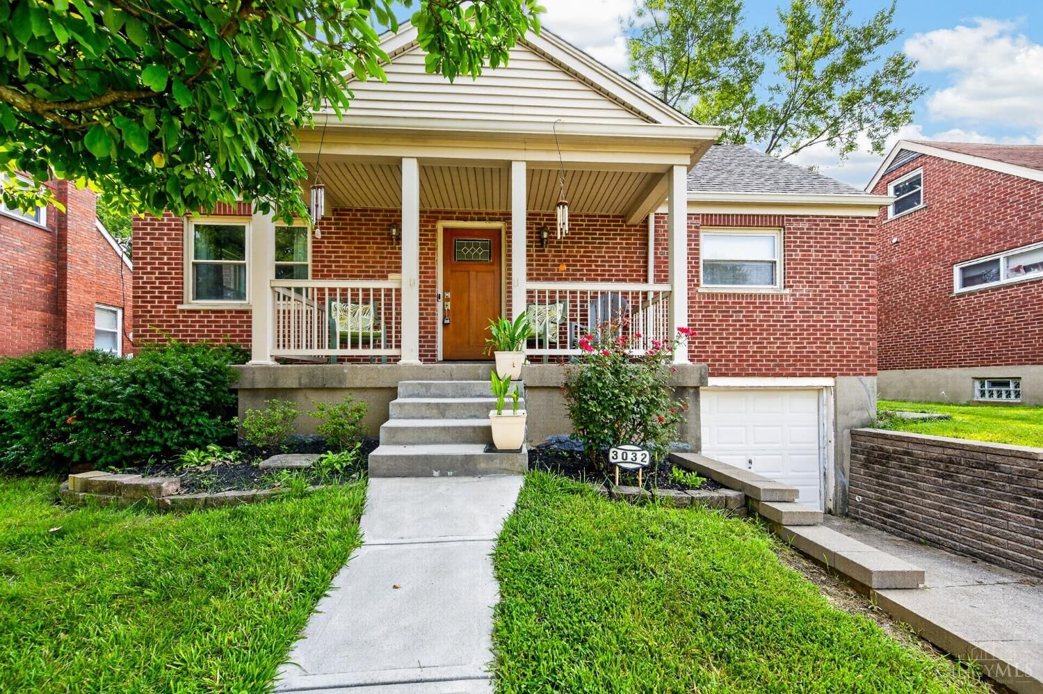Property Photo:  3032 Crestmoor Lane  OH 45238 