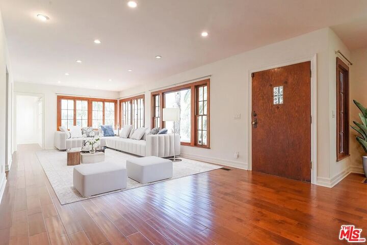 Property Photo:  6776 Milner Rd  CA 90068 