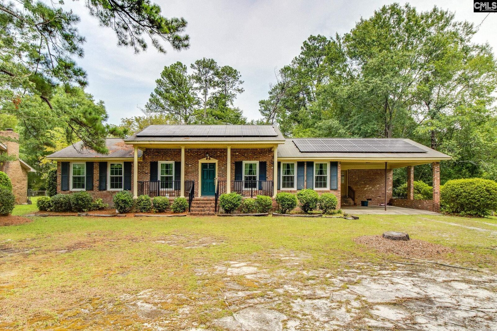 Property Photo:  208 Greenfield  SC 29223-1915 