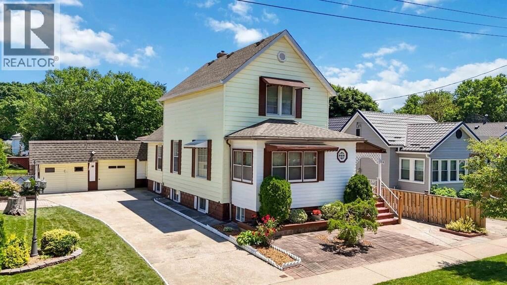 Property Photo:  118 Parker Street  ON N7T 6G1 
