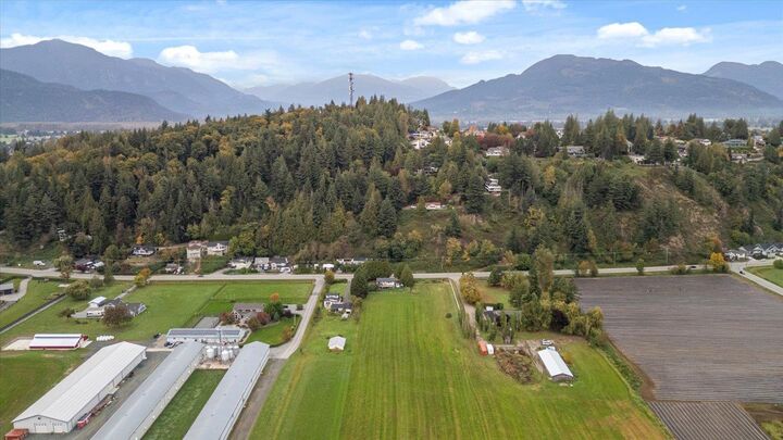 Property Photo:  47165 Yale Road  BC V2P 7M9 
