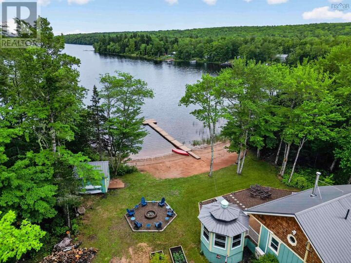 619 Lakecrest Drive — photo 1