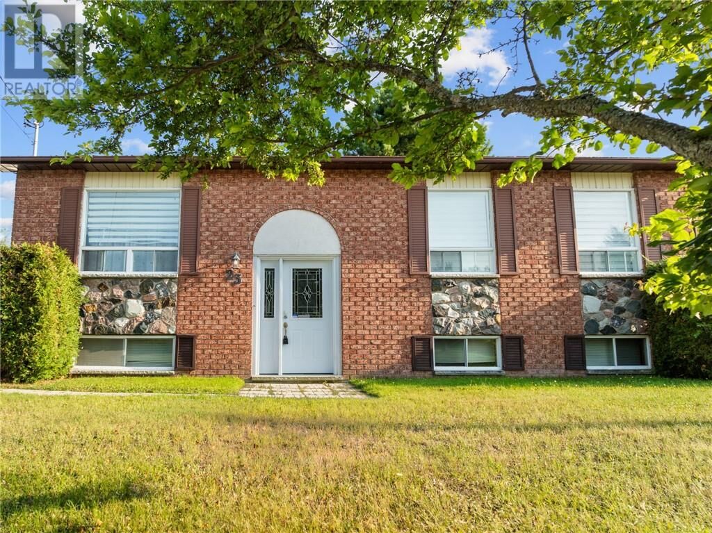 Property Photo:  23 Sycamore Street  ON P0M 1L0 