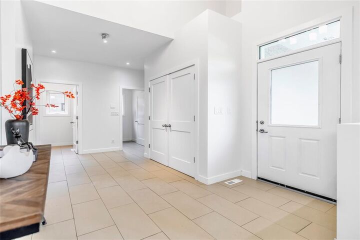 Property Photo: 55 Bethray Bay MB R2M 5R2
