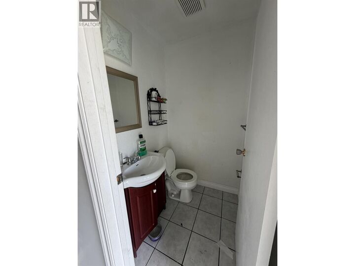 Property Photo: 185 Konigus Street 45 BC V8C 2K4