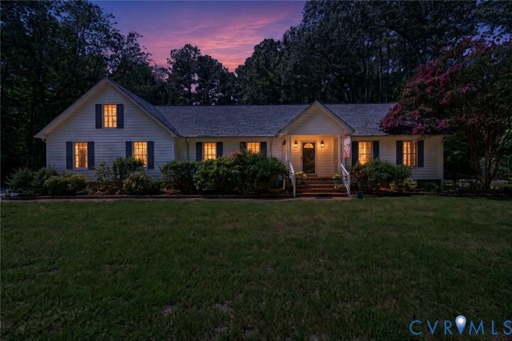 Property Photo:  132 Schooner Lane  VA 23109 