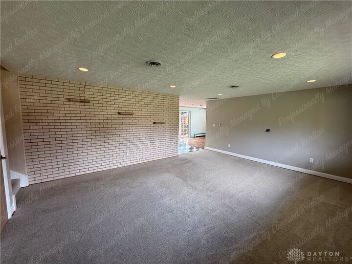 Property Photo: 2190 Turnbull Road OH 45431