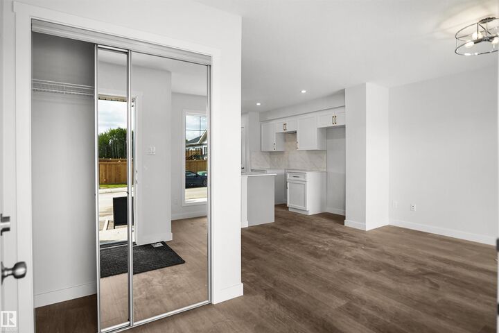 Property Photo:  21354 128A Avenue NW  AB T5S 0X3 