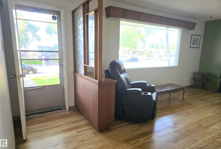 Property Photo:  53 Raven Drive  AB T8A 0C6 