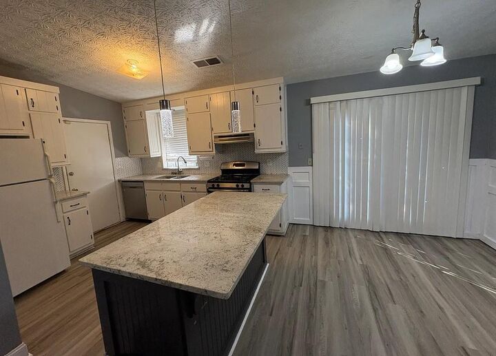 Property Photo:  859 Sheppard Road  GA 30083 