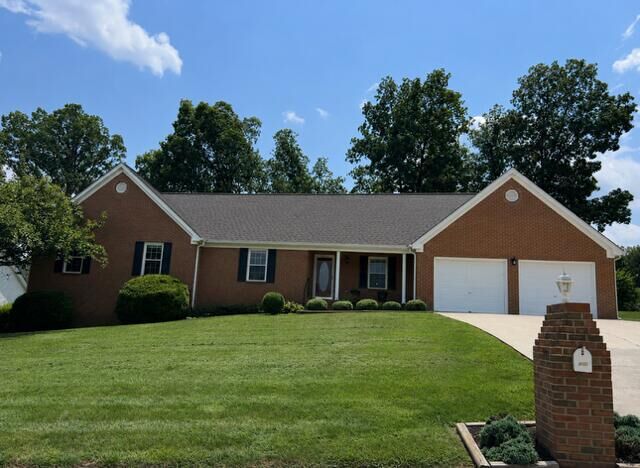 Property Photo:  133 Rosewood Drive NE  TN 37312 