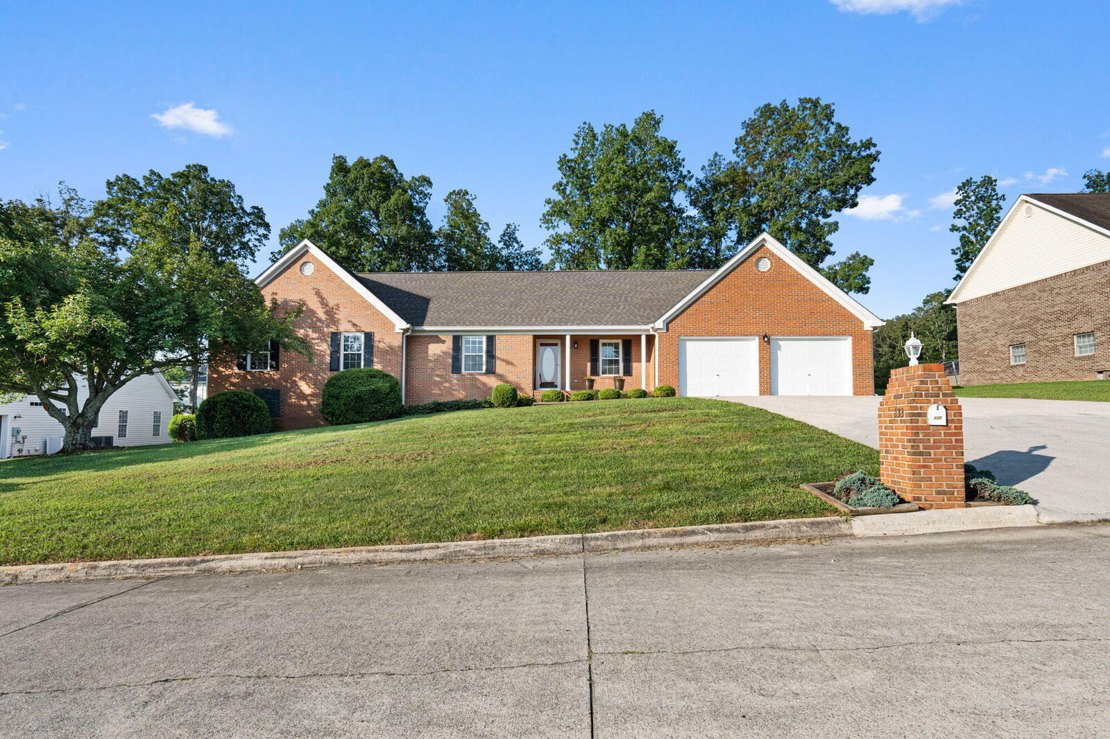 Property Photo: 133 Rosewood Drive NE TN 37312