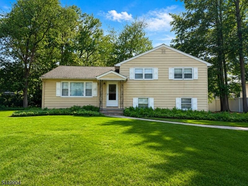 Property Photo: 8 Fay Pl NJ 07901