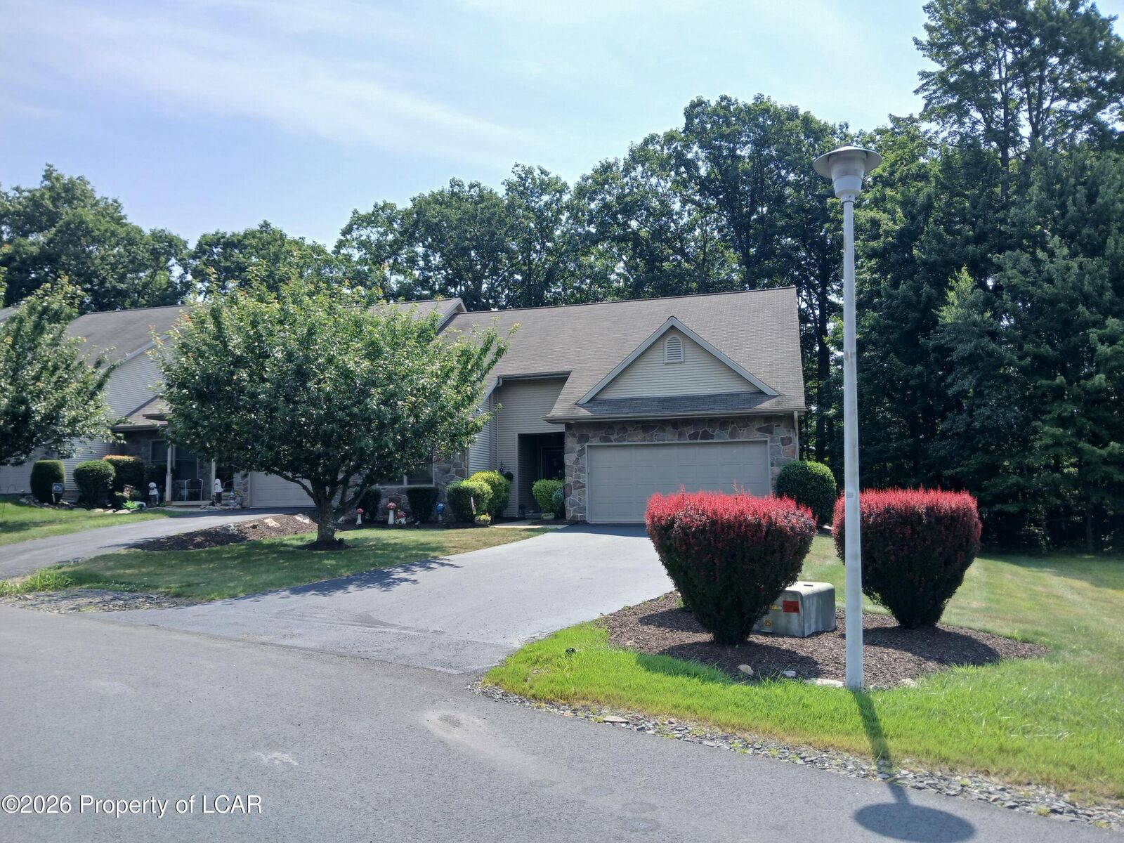 Property Photo:  1041 S Appian Way  PA 18202 