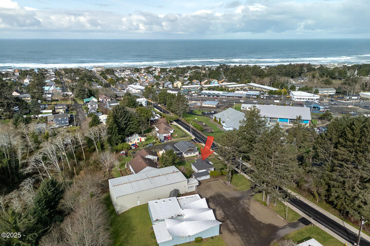 Property Photo:  2022 NE 21st Street  OR 97367 