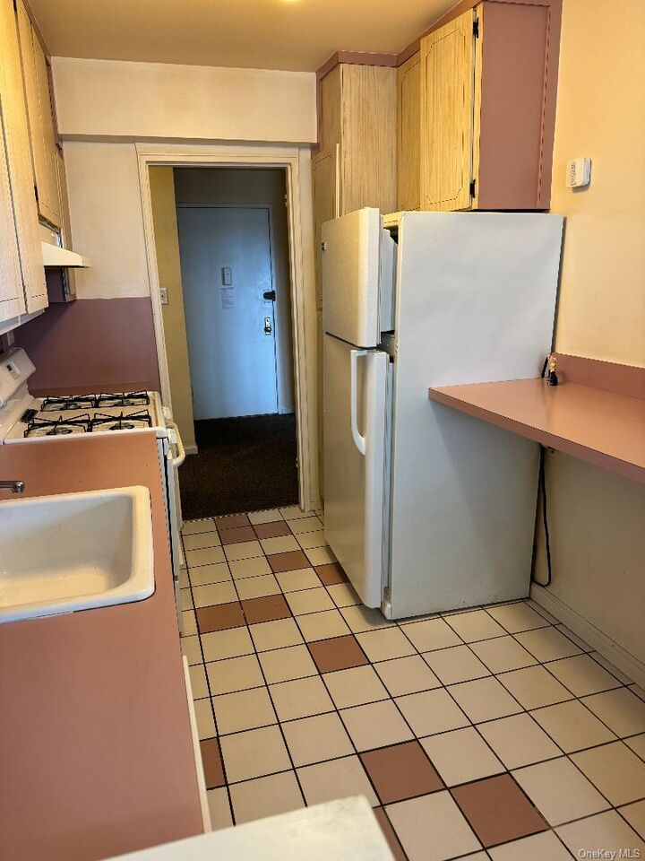 Property Photo:  151-15 84th Street 5N  NY 11414 