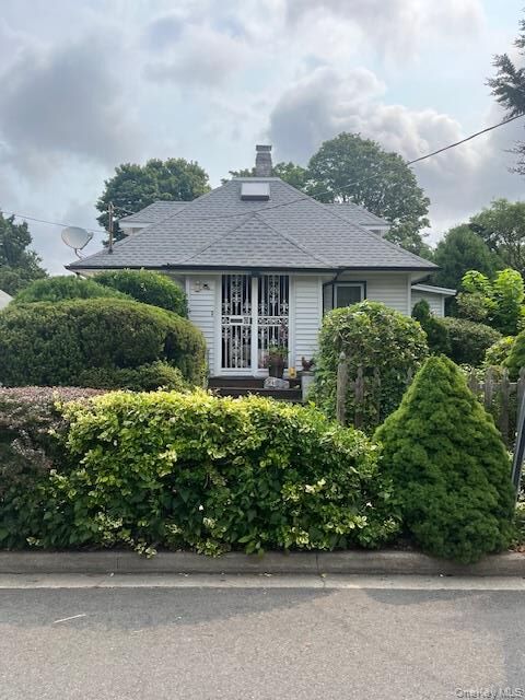 Property Photo: 2133 Marion Place NY 11510