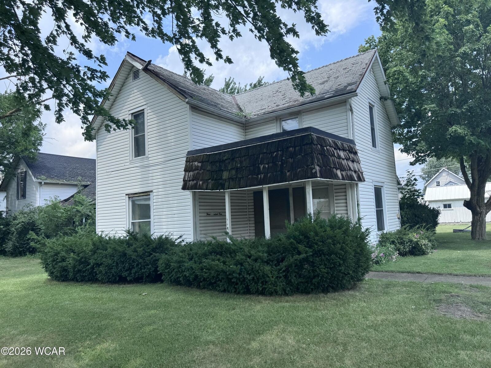 Property Photo:  304 Robinson Avenue  OH 43326 