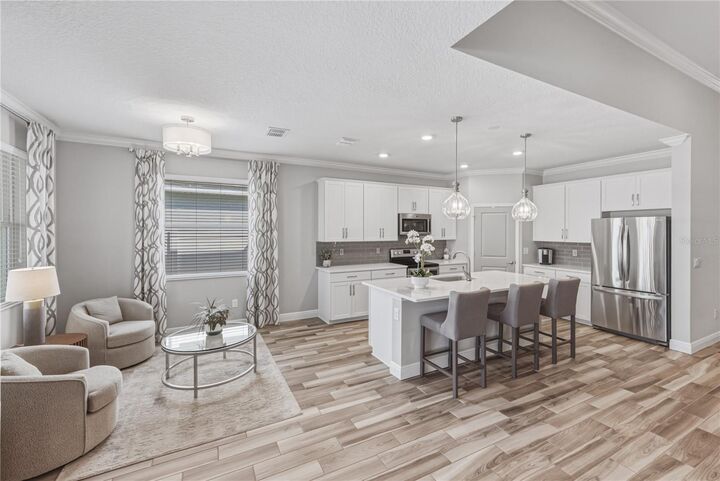 Property Photo:  11947 Sand Myrtle Road  FL 33579 