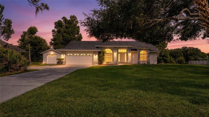Property Photo: 602 137th Street E FL 34212