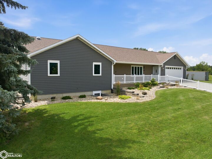 Property Photo:  2909 4th Street NW  IA 50401 