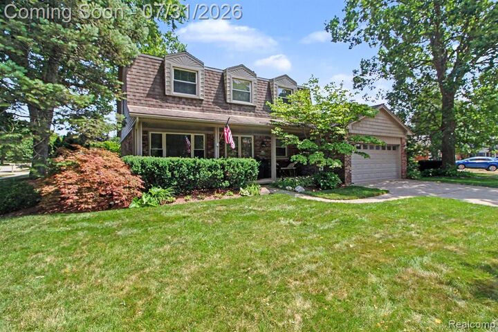 Property Photo: 14074 Riverside Street MI 48154 5340