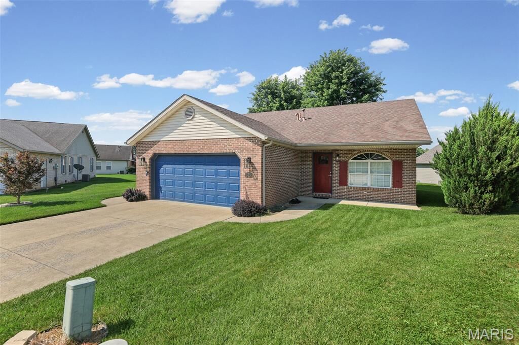 Property Photo: 335 Westline Court IL 62221