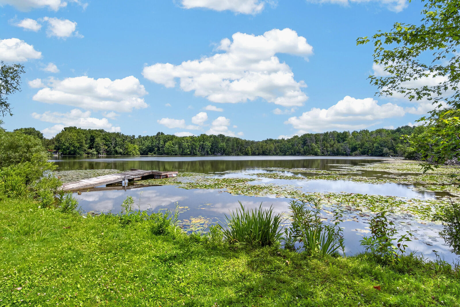 Property Photo: 11625 Sy Lake Ln WI 53042