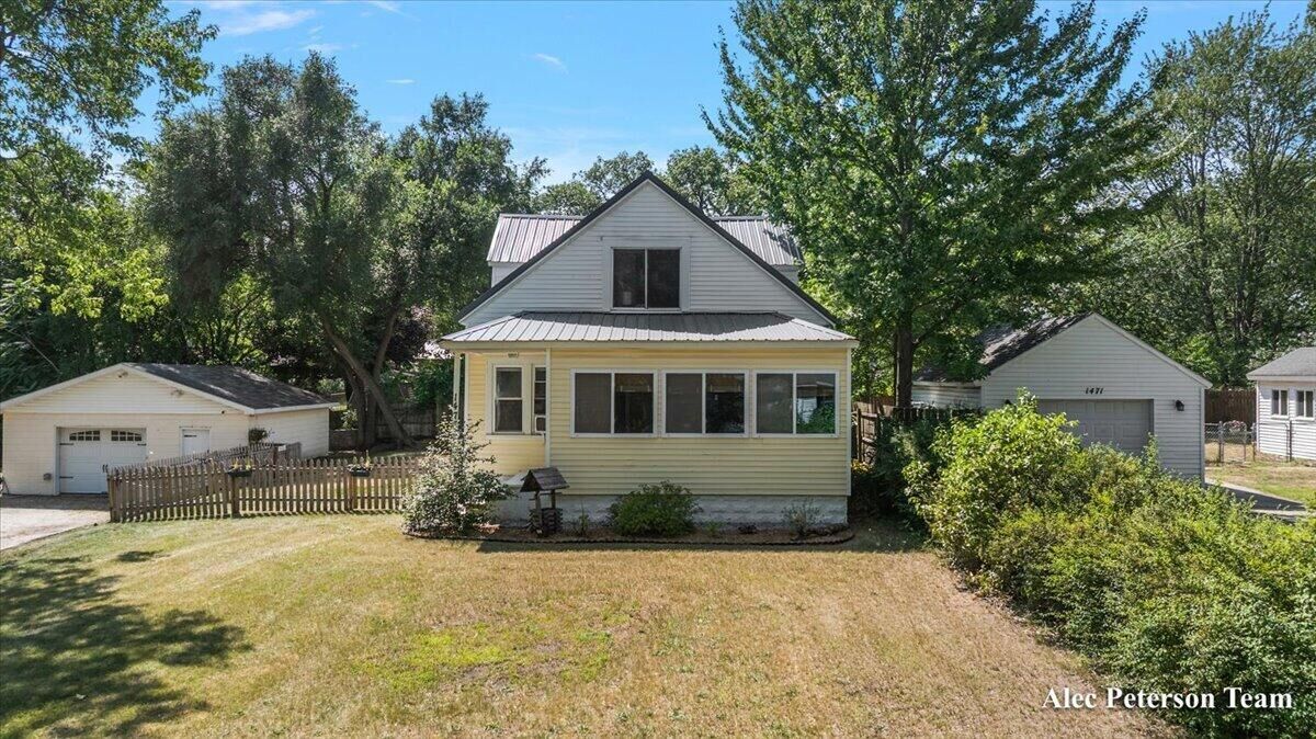 Property Photo: 1473 Center Street MI 49442