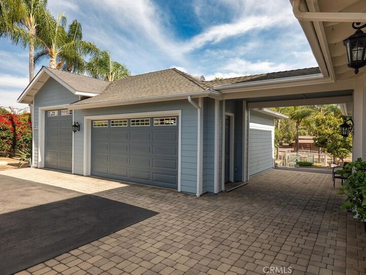 Property Photo: 31899 Calle De Talar CA 92003
