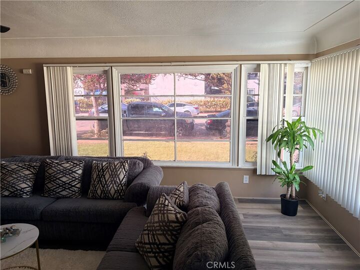 Property Photo:  559 W 25th  CA 92405 
