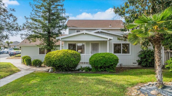 Property Photo:  572 Pedersen Road  CA 95361 
