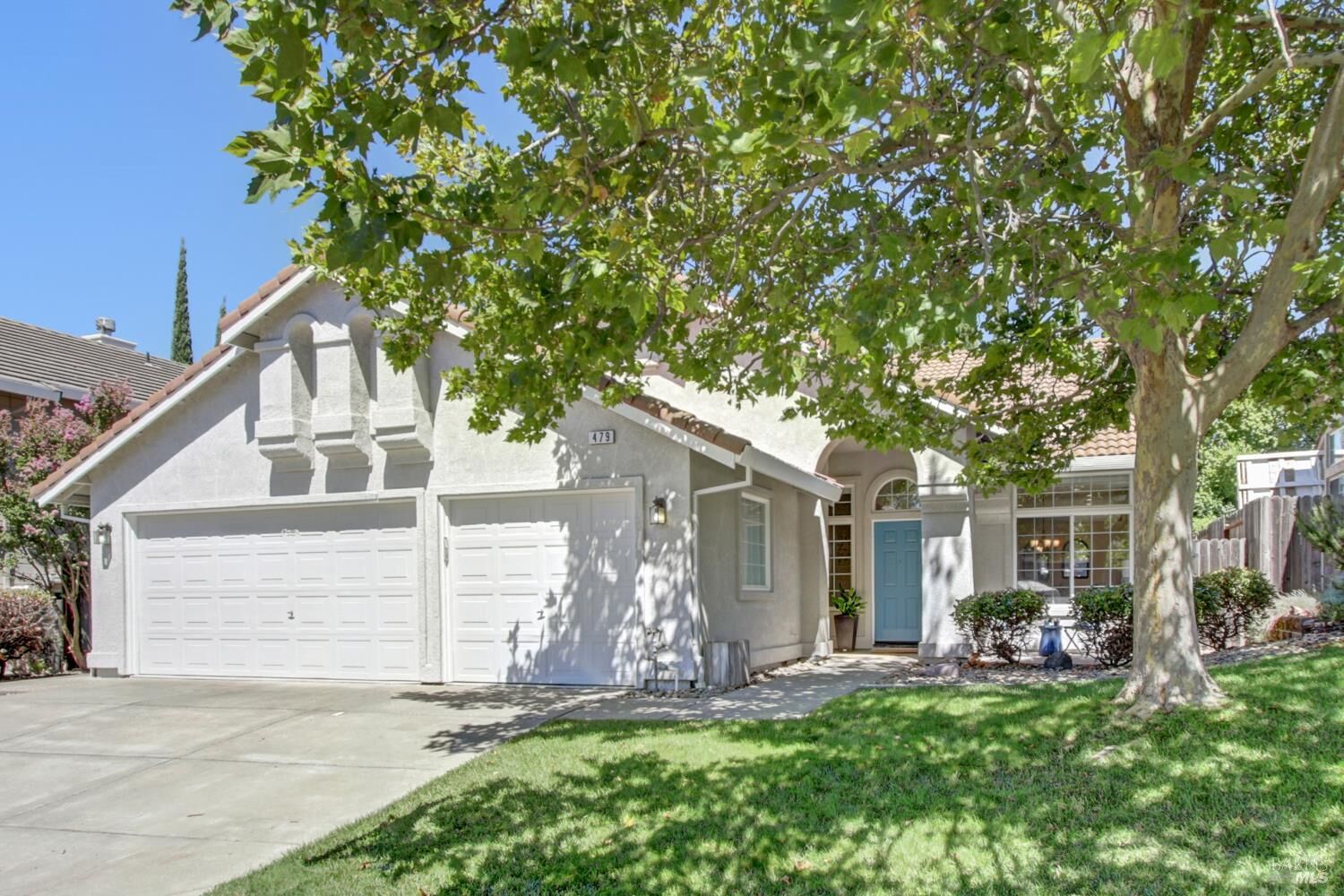 Property Photo:  479 Crownpointe Circle  CA 95687 