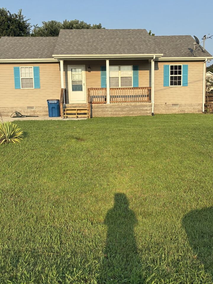 Property Photo: 28 Hawthorne Dr TN 37355
