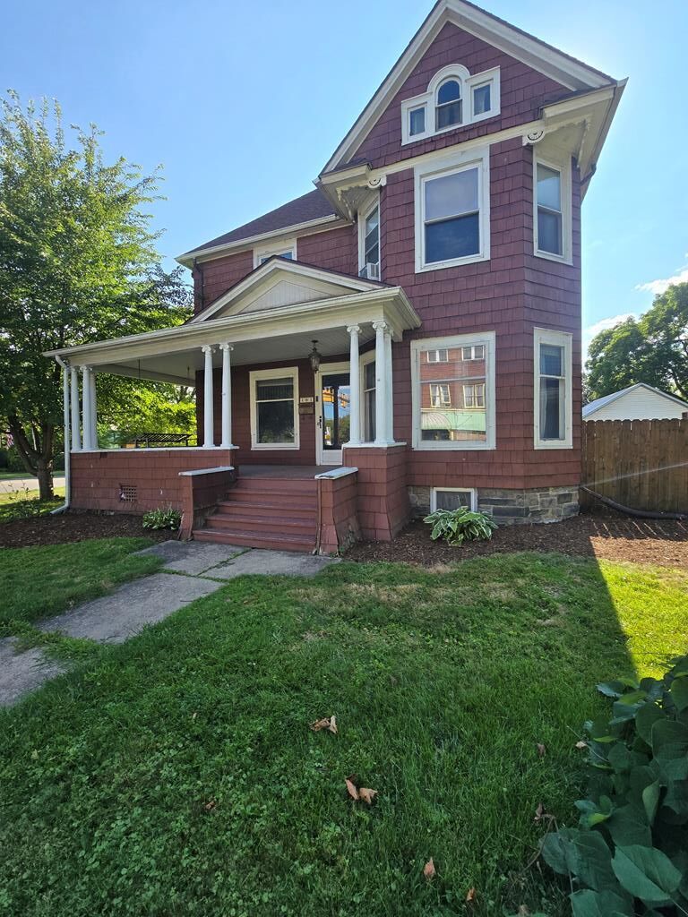 Property Photo:  401 N Main St  PA 18810 